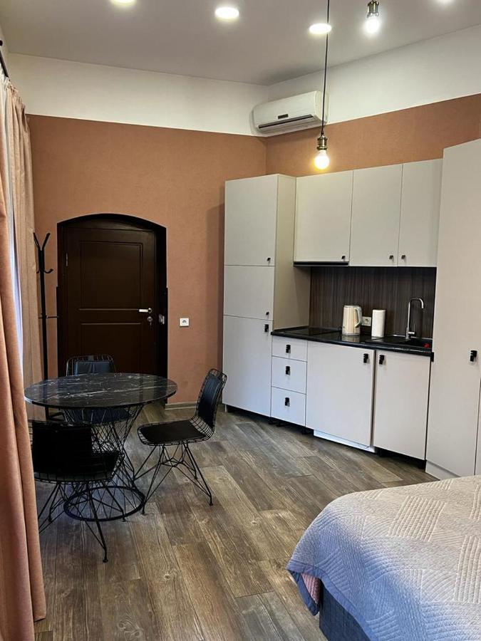 Chikhi Apartment Tbilisi Ngoại thất bức ảnh