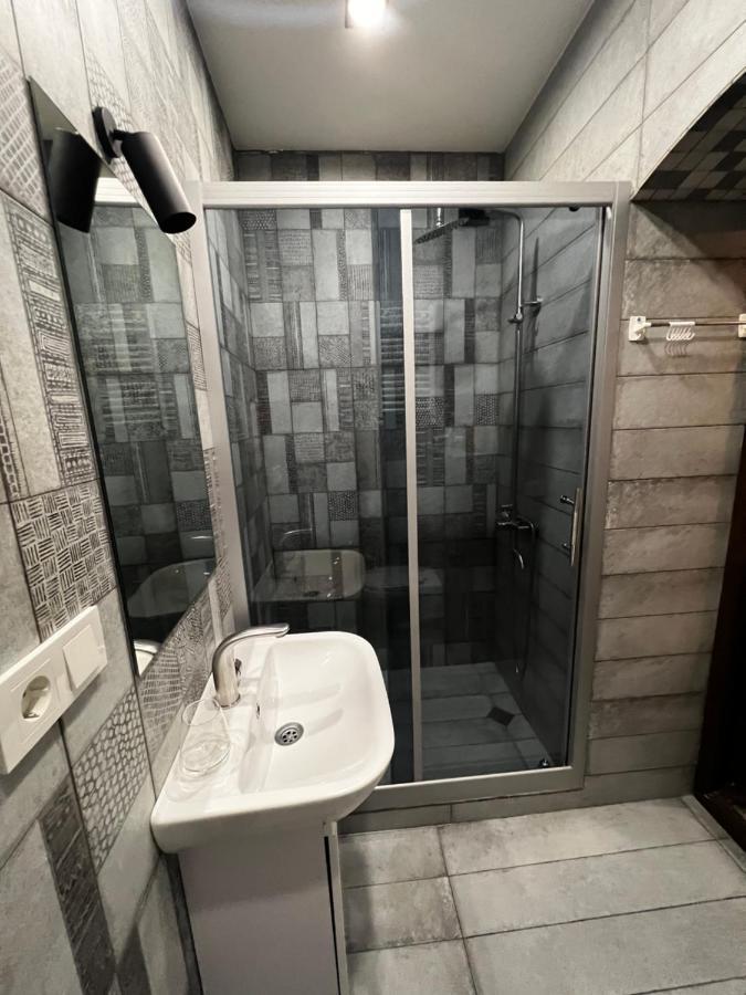 Chikhi Apartment Tbilisi Ngoại thất bức ảnh